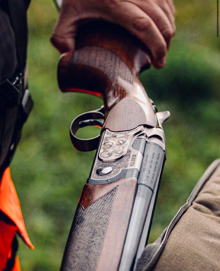 Beretta Ultraleggero Silver Review: Lightweight 12-Gauge Over/Under Shotgun for Upland Hunting and Clay Shooting.