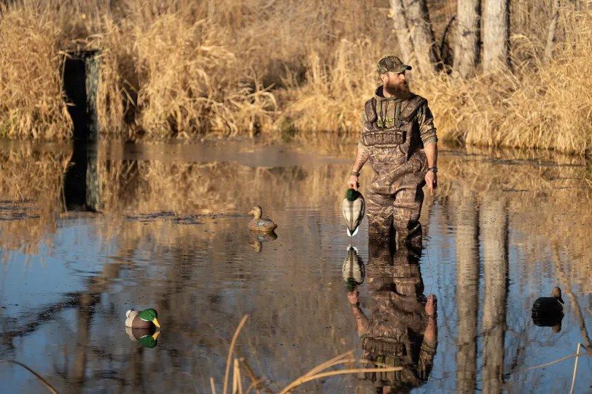 Illinois Youth Waterfowl Hunters: A Mixed-Bag of Opportunities Awaits at State and Federal Sites Illinois Youth Waterfowl Hunters: A Mixed-Bag of Opportunities Awaits at State and Federal Sites