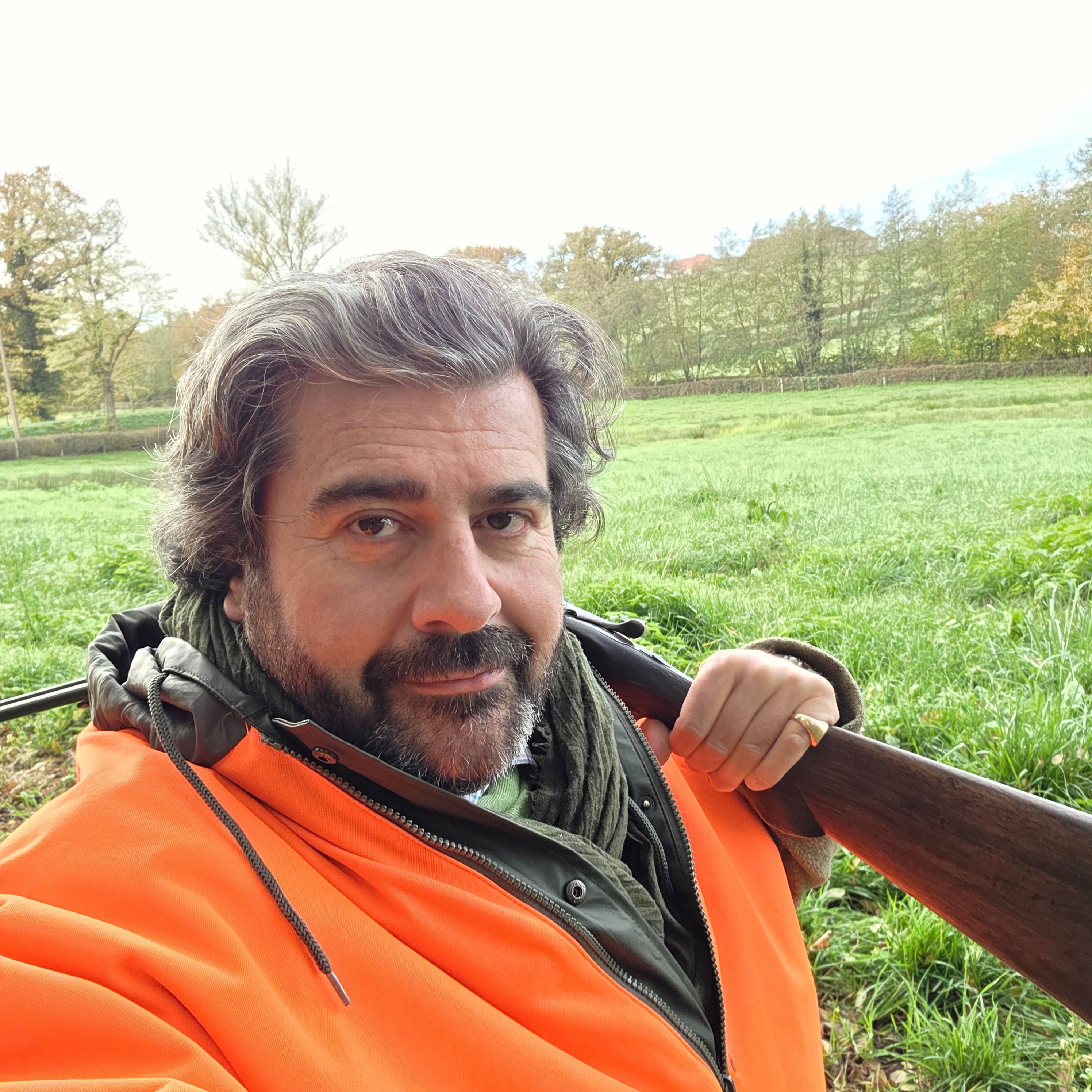 Au poste dans les magnifiques bocages de Notre Bourbonnais Au poste dans les magnifiques bocages de Notre Bourbonnais