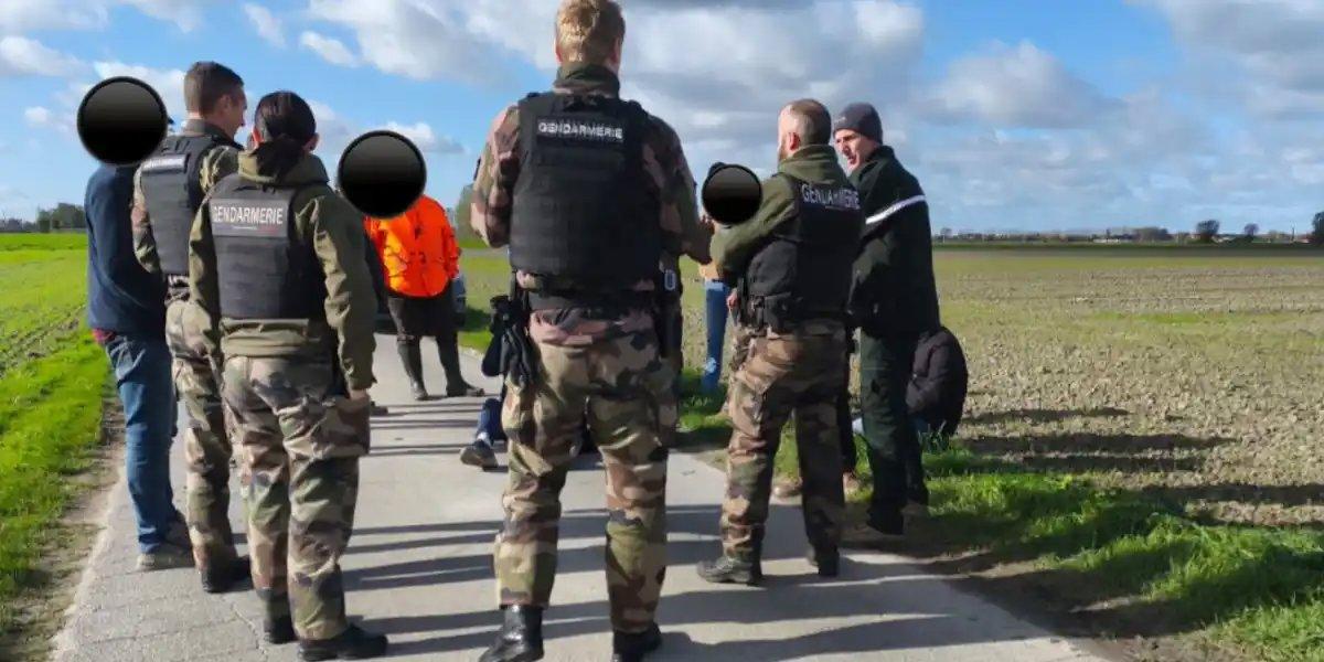 Braconnage dans le Nord: trois Anglais interpellés en pleine action avec des lévriers  Braconnage dans le Nord: trois Anglais interpellés en pleine action avec des lévriers
