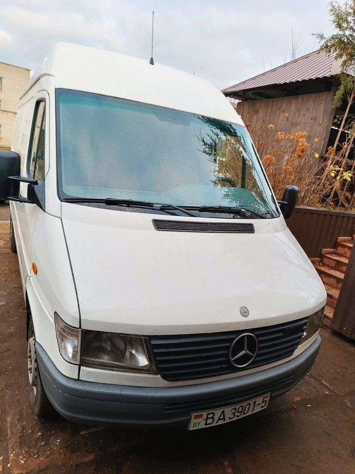 Mercedes Sprinter 208