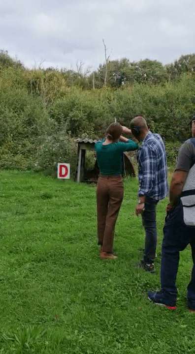 Quand Christophe Auvret t’explique…😊
Il a commencé à tirer à 10 ans les rats qui venaient trainer au fond du son jardin.
Christophe AUVRET remporte en junior le champio